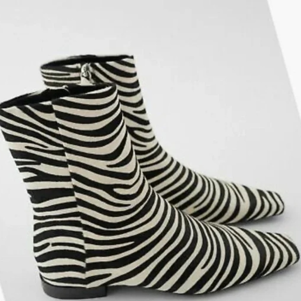 Zara women’s real leather zebra print booties FW size 38